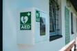 Radní schválili první příspěvky na defibrilátory Radní schválili první příspěvky na defibrilátory