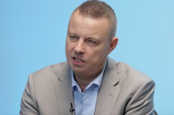 Štrasburk přiznal odškodné 750 tisíc. Rajchl mluví o rasismu naruby