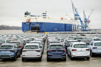 Německé automobilky ztrácejí dech. Éra jistot končí