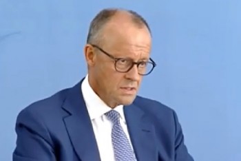 Merz zpochybnil postup USA vůči Íránu